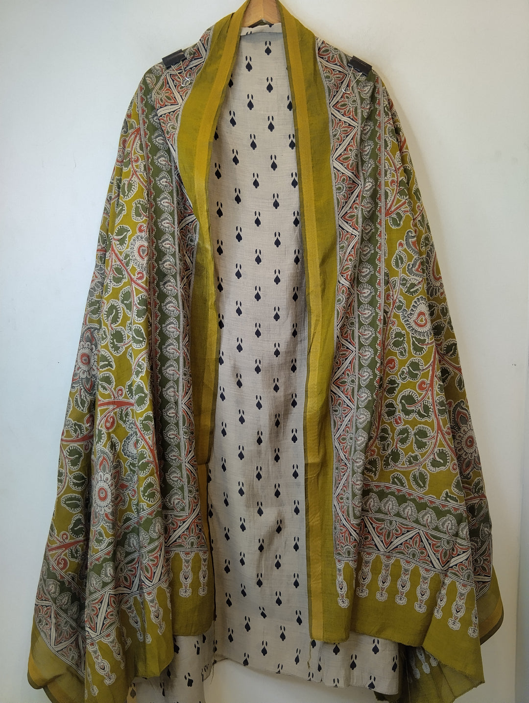 Yellow Maheshwari Printed Unstitched Suit Set