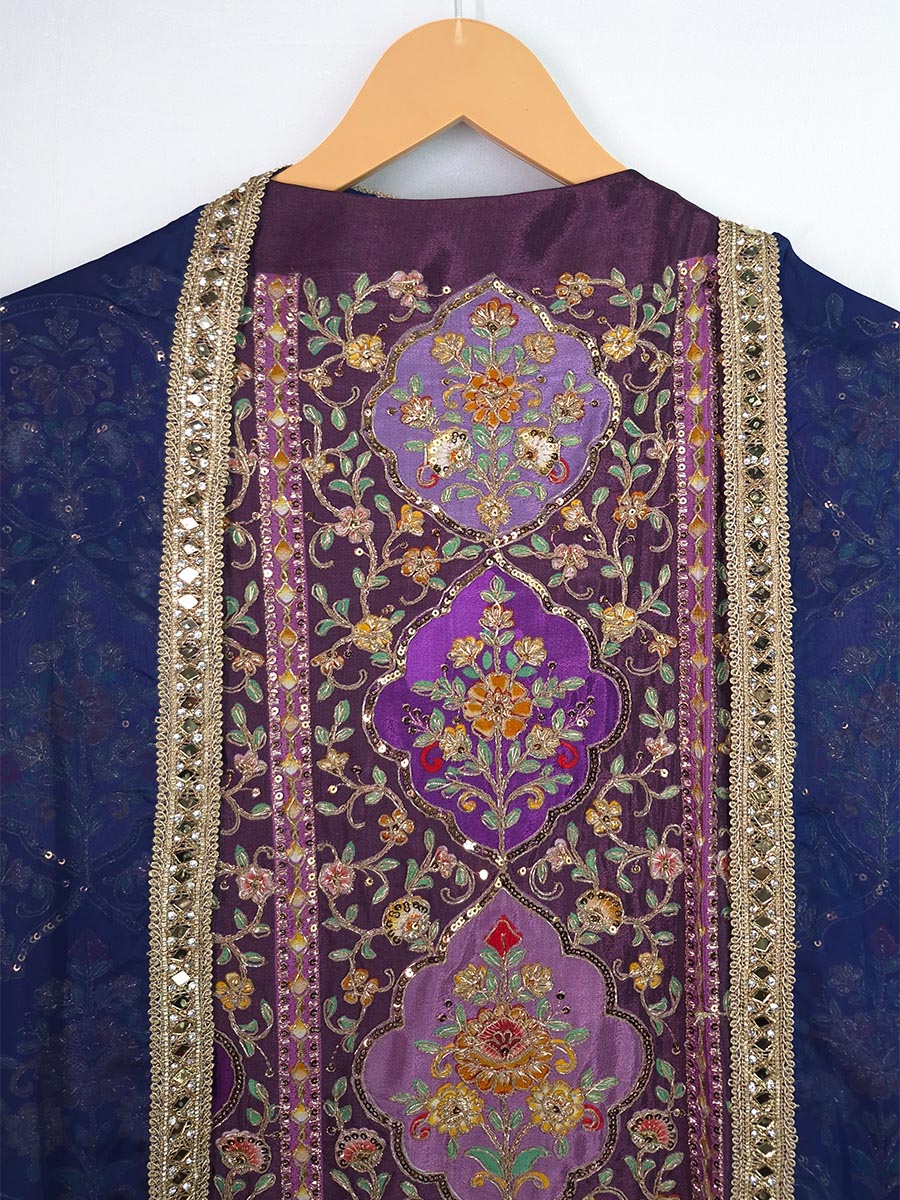 Gulabi Noor