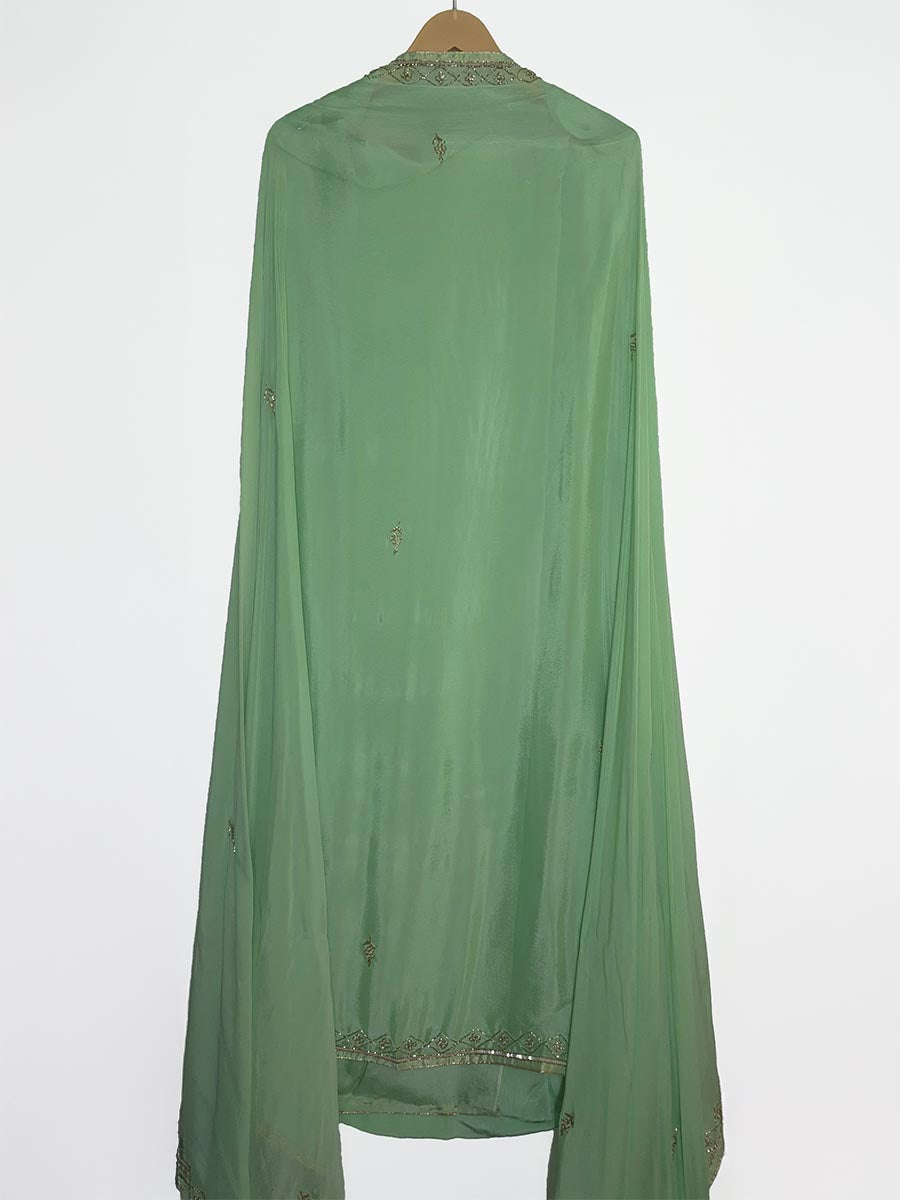 Hara Mehtab – Pure Crepe Suit