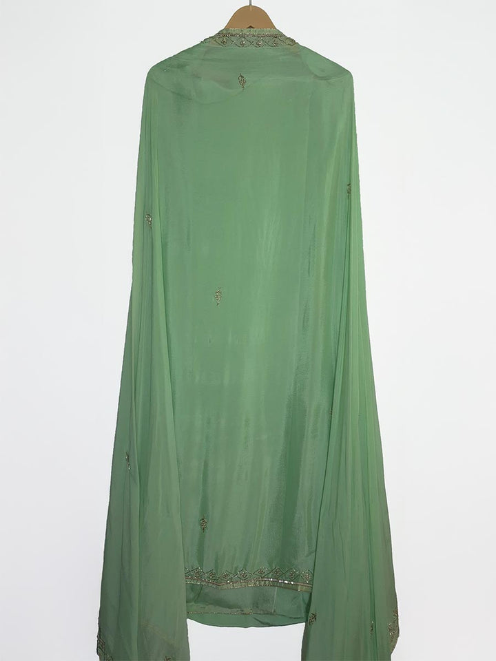 Hara Mehtab – Pure Crepe Suit