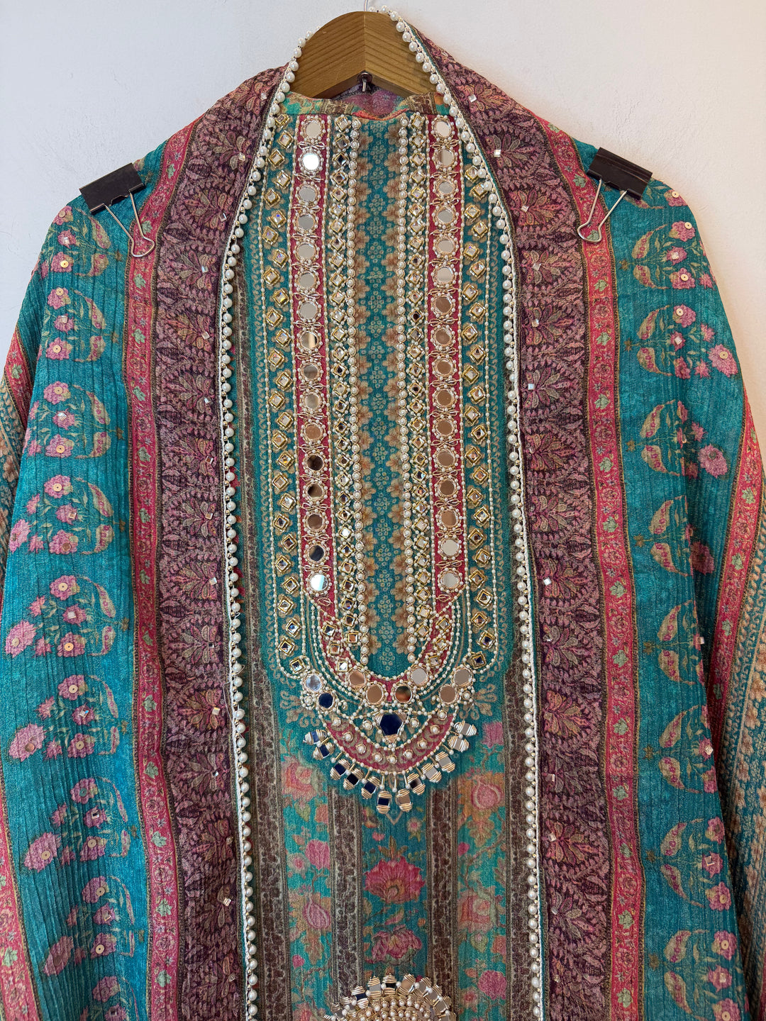 Zerina – Rama Green Crushed Tissue Mirror &amp; Dabka Suit