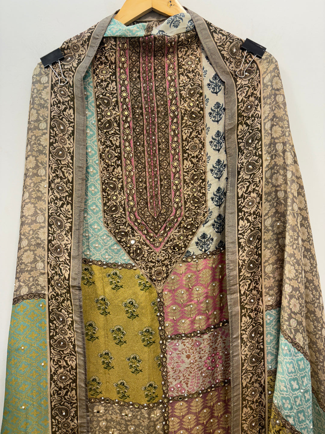 Noor-E-Nazaara – Printed Tissue Shimmer Suit