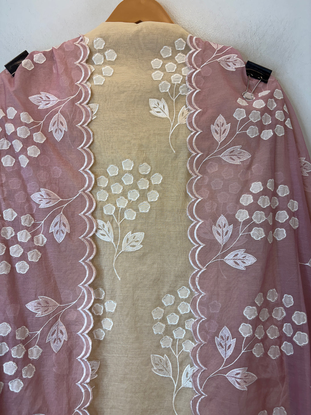 Zivara – Beigh with Pink Mul Chanderi Ombre Appliqué Work Unstitched Suit