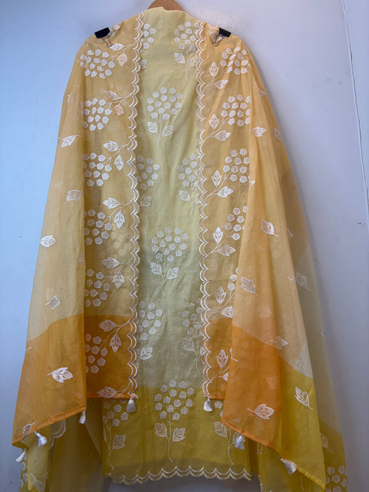Zivara – Yellow Mul Chanderi Ombre Appliqué Work Unstitched Suit