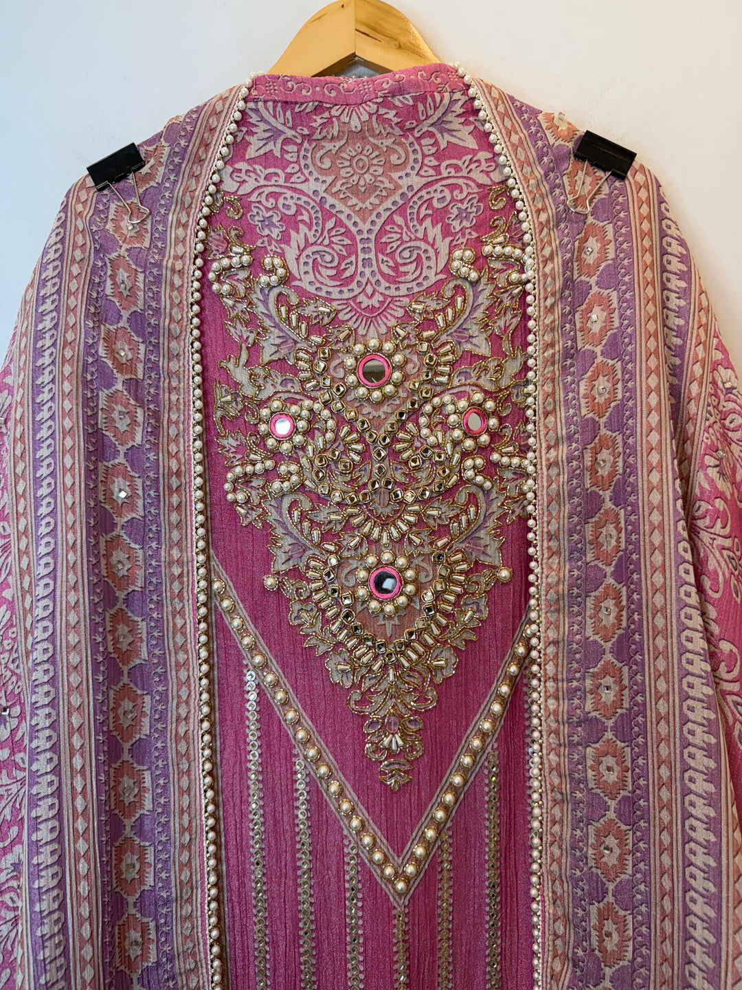 Zarielle – Crushed Tissue Kundan Mirror Suit