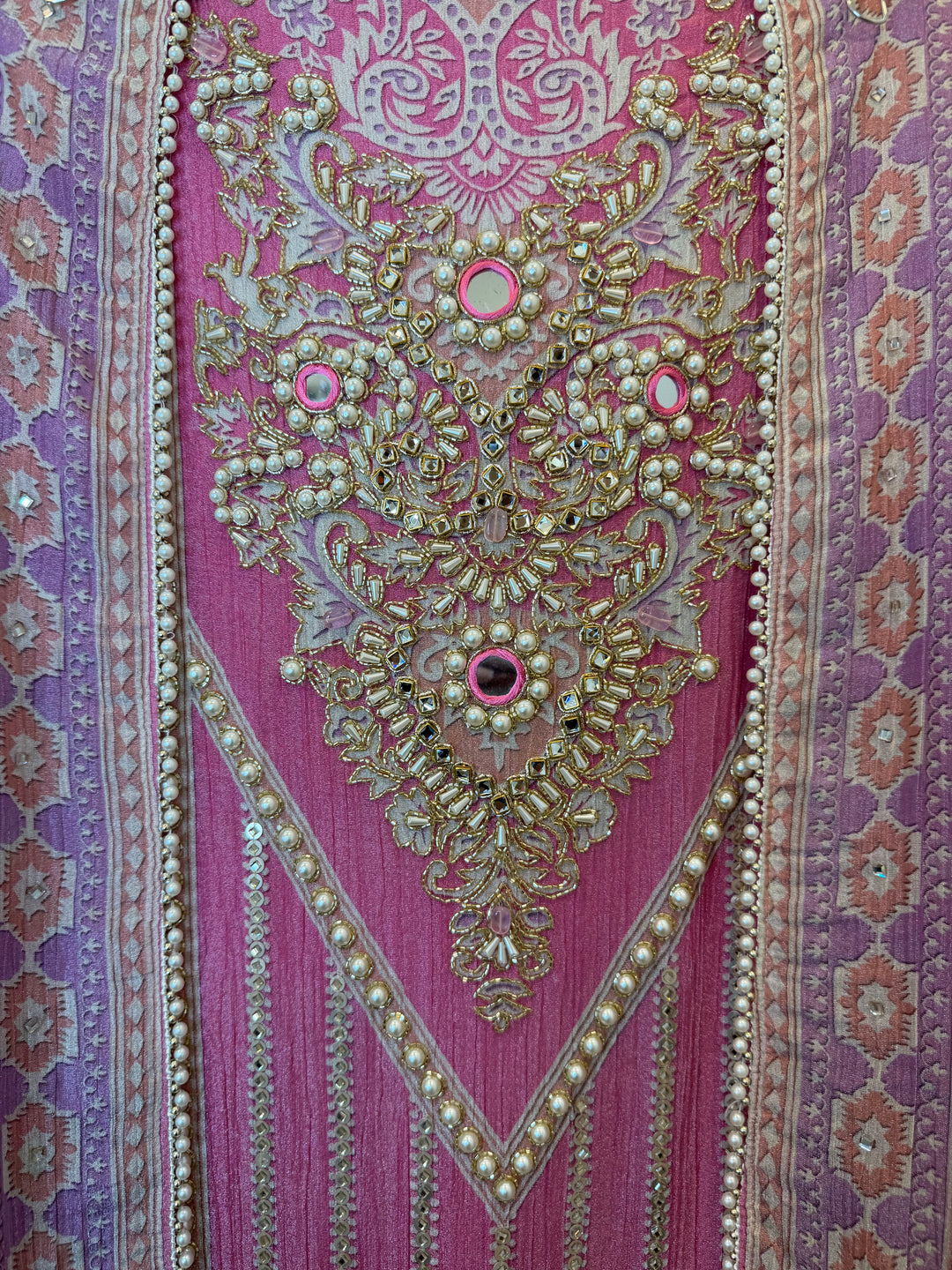 Zarielle – Crushed Tissue Kundan Mirror Suit