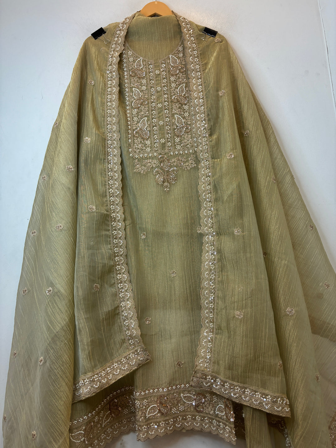 Crush Tissue Embellished Unstitched Suit DBPT04