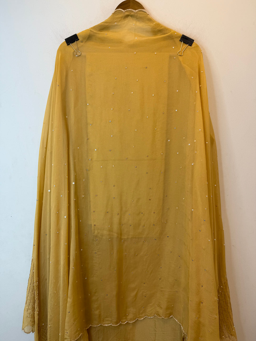 Zarvielle – Yellow Tissue Burberry Pearl Handwork Suit