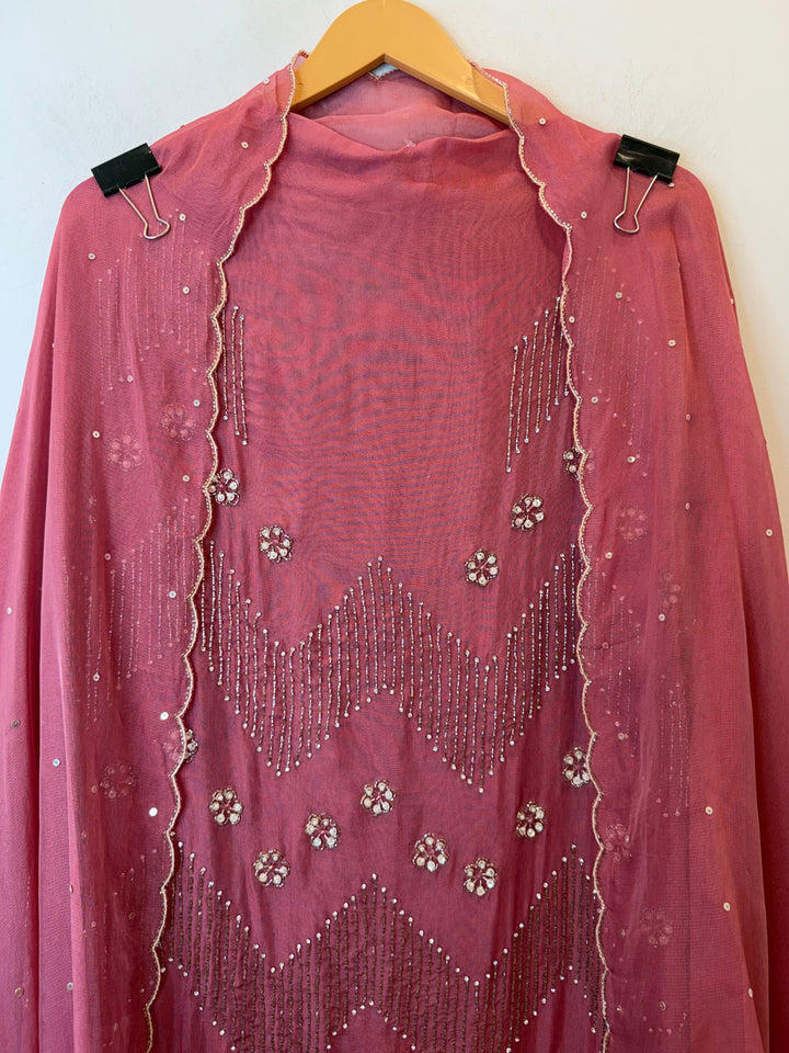 Zarvielle – Pink Tissue Burberry Pearl Handwork Suit