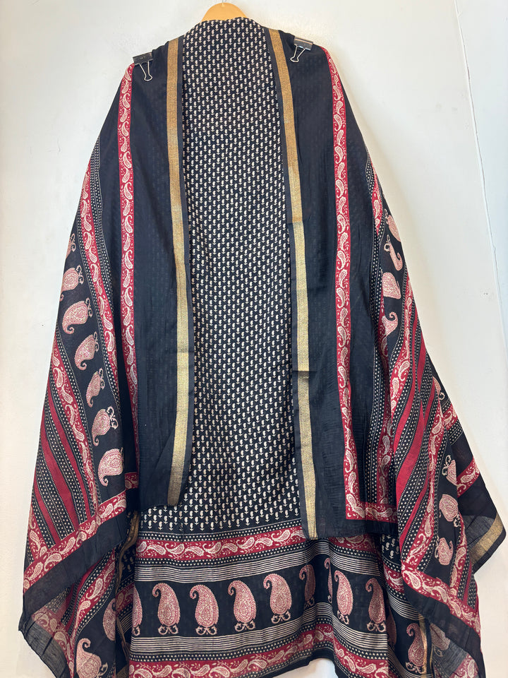 Black Maheshwari Paisley Print Unstitched Suit