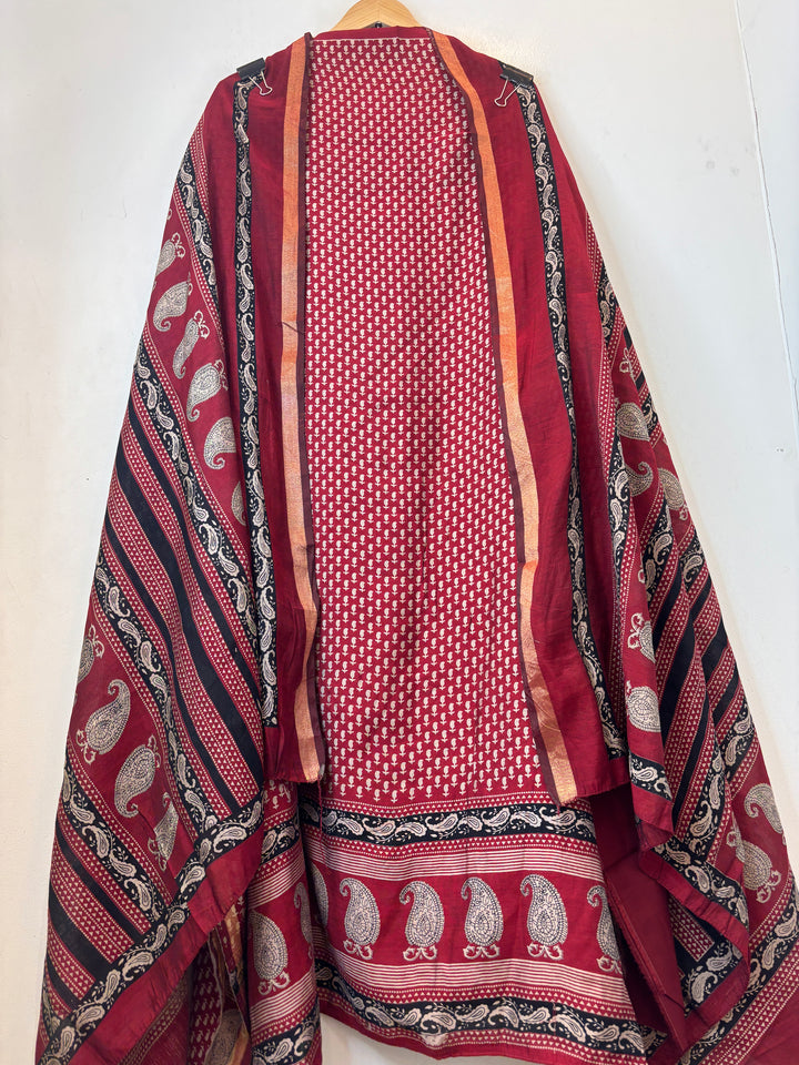 Maroon Maheshwari Paisley Print Unstitched Suit