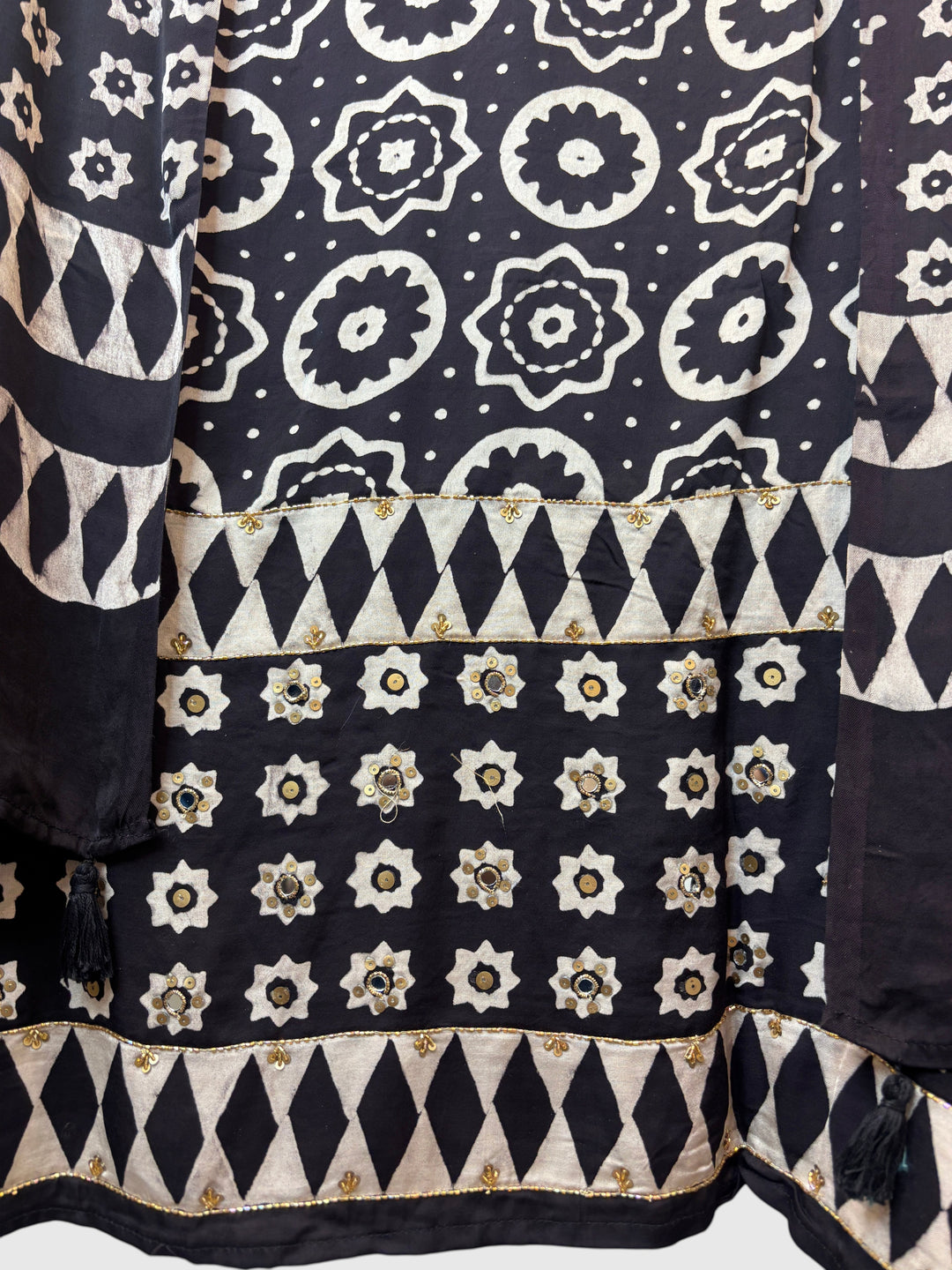 Aariz – Black Modal Ajrakh Handblock Suit
