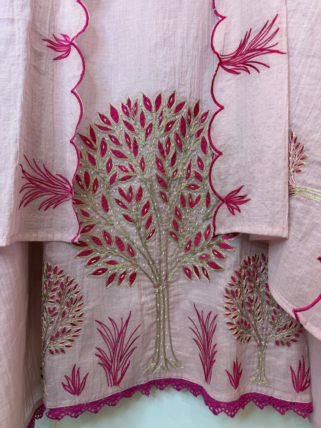 Zariyaana – Pink Mul Cotton Cutwork Suit