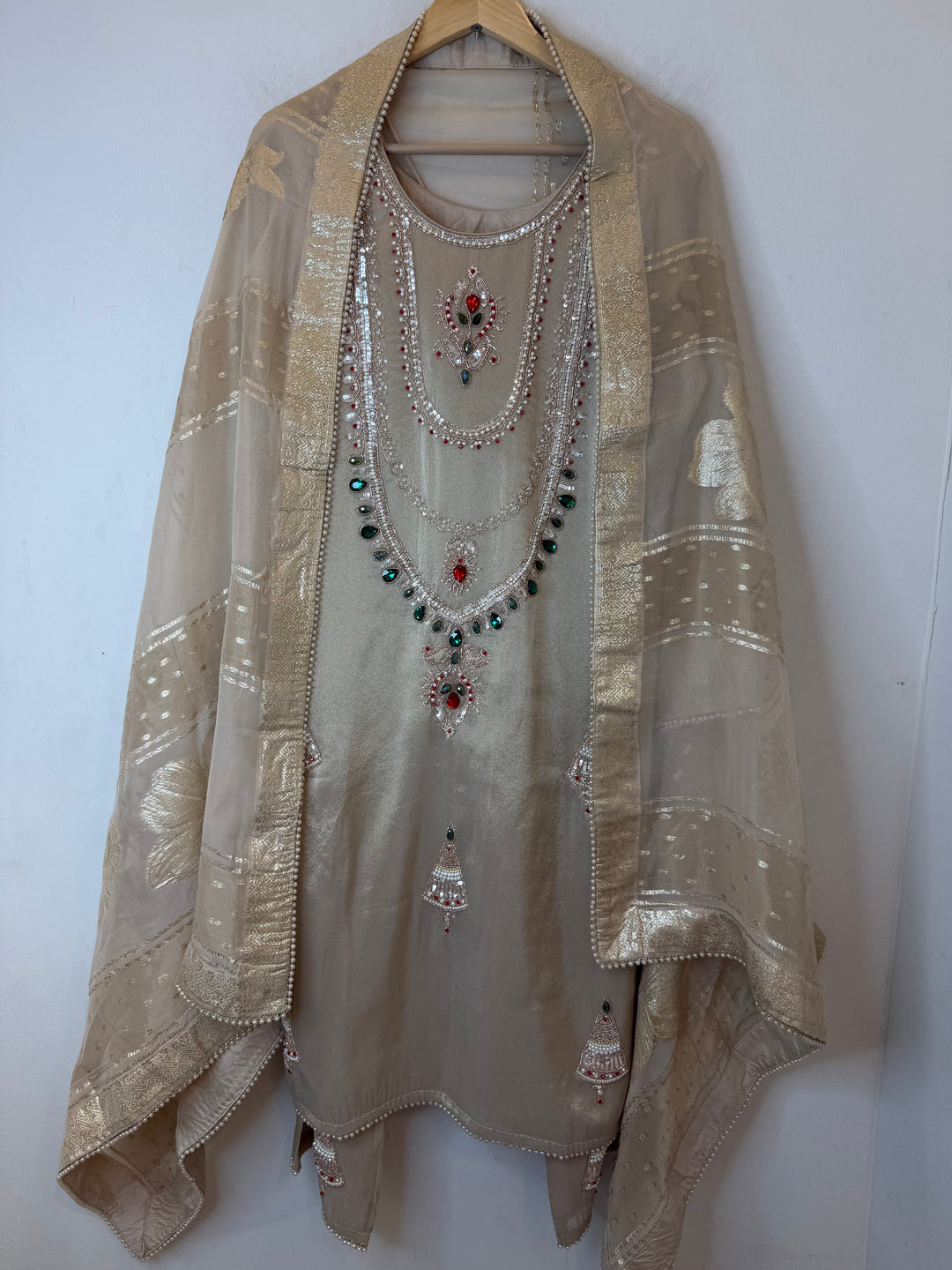 Jhumara – Beige Stitched Tissue Festive Set
