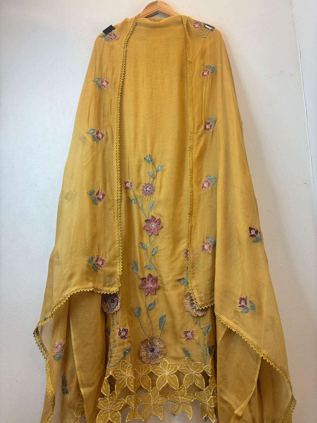 Zariya – Mustard Yellow Twill Organza Floral Suit