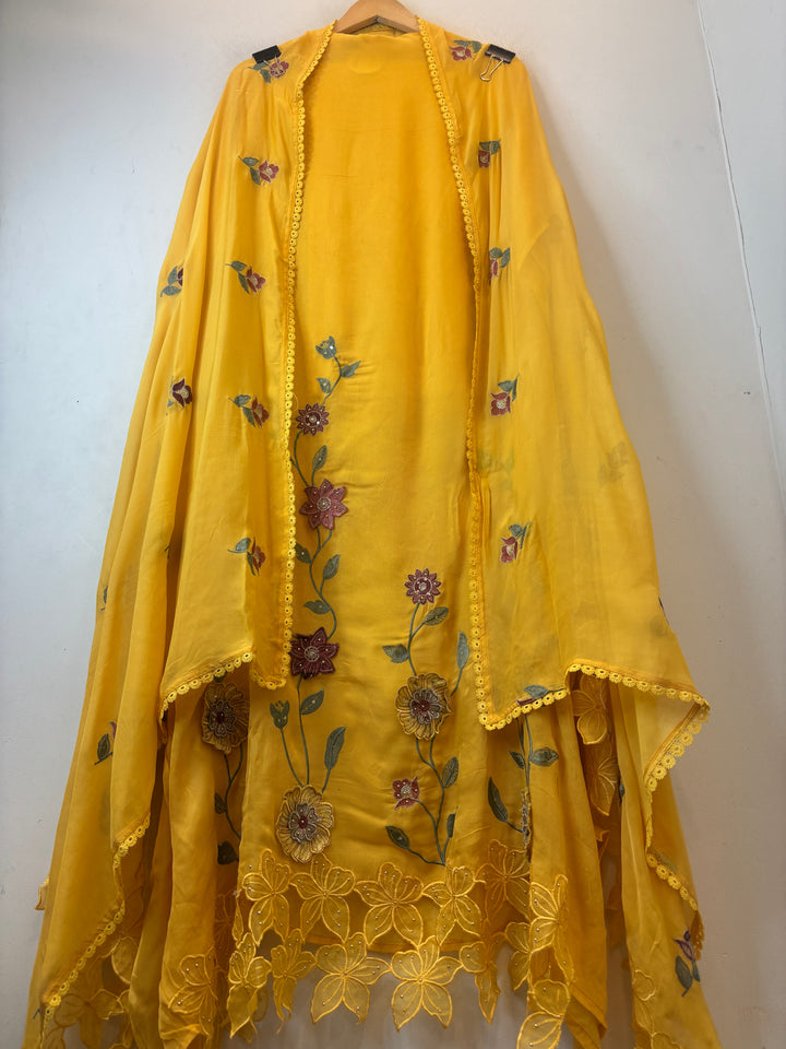 Zariya – Yellow Twill Organza Floral Suit