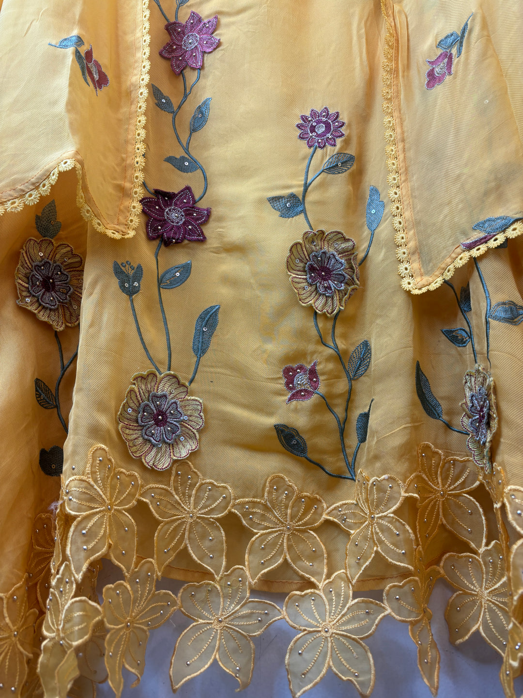 Zariya – Yellow Twill Organza Floral Suit