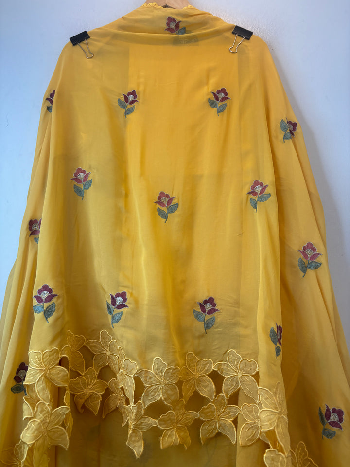 Zariya – Yellow Twill Organza Floral Suit