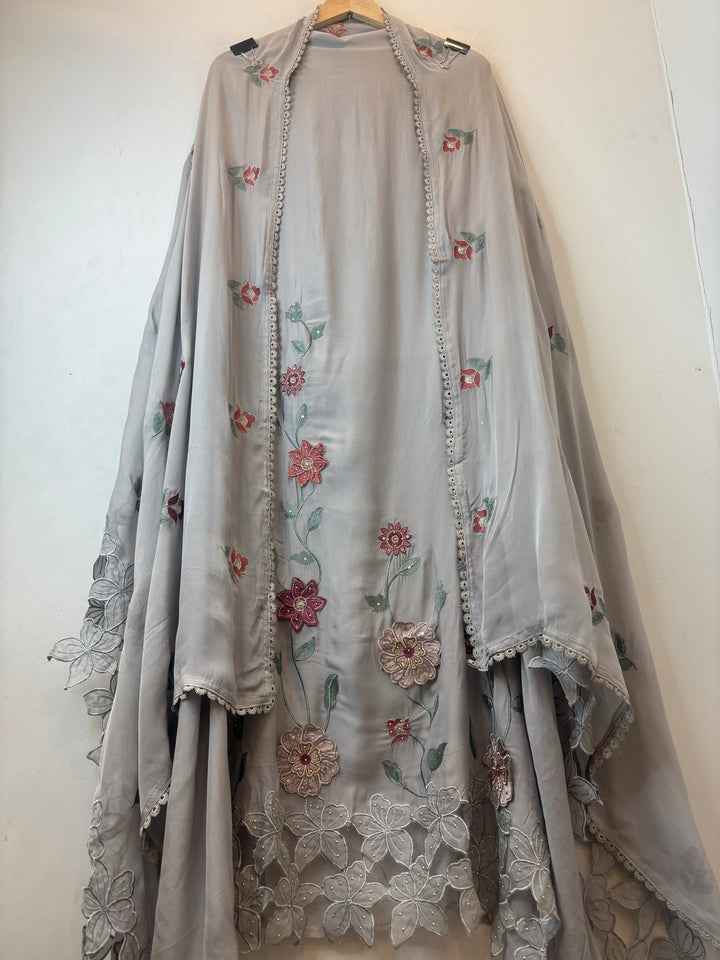 Zariya – Grey Twill Organza Floral Suit