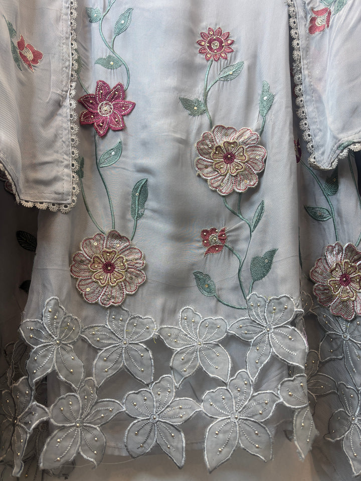 Zariya – Grey Twill Organza Floral Suit