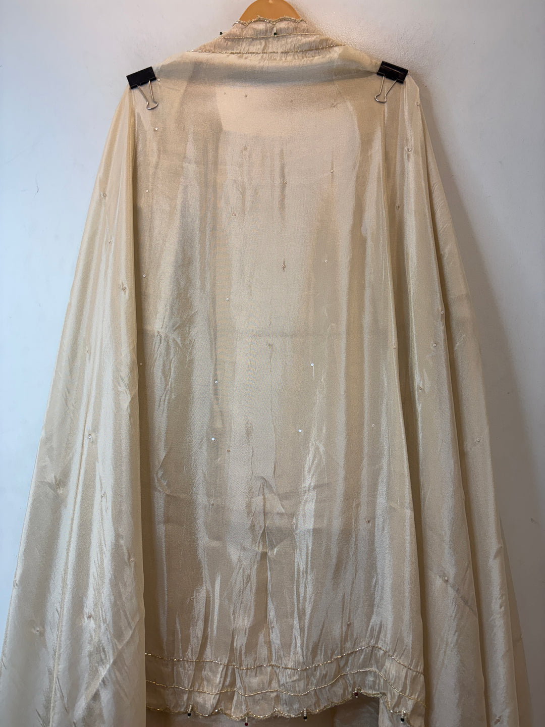 Noor-e-Zar – Ivory Tissue Handcrafted Suit