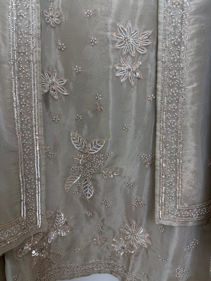 Zareena – Tissue Dabka Pearl Handwork Suit