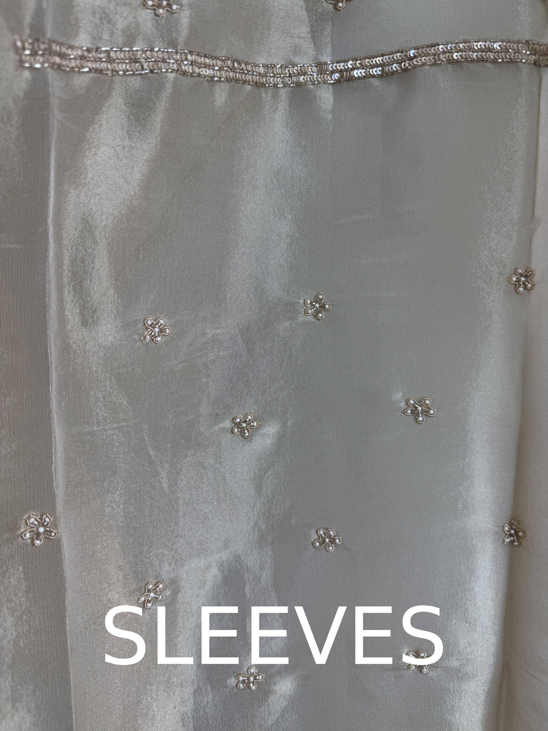 Zareena – Tissue Dabka Pearl Handwork Suit