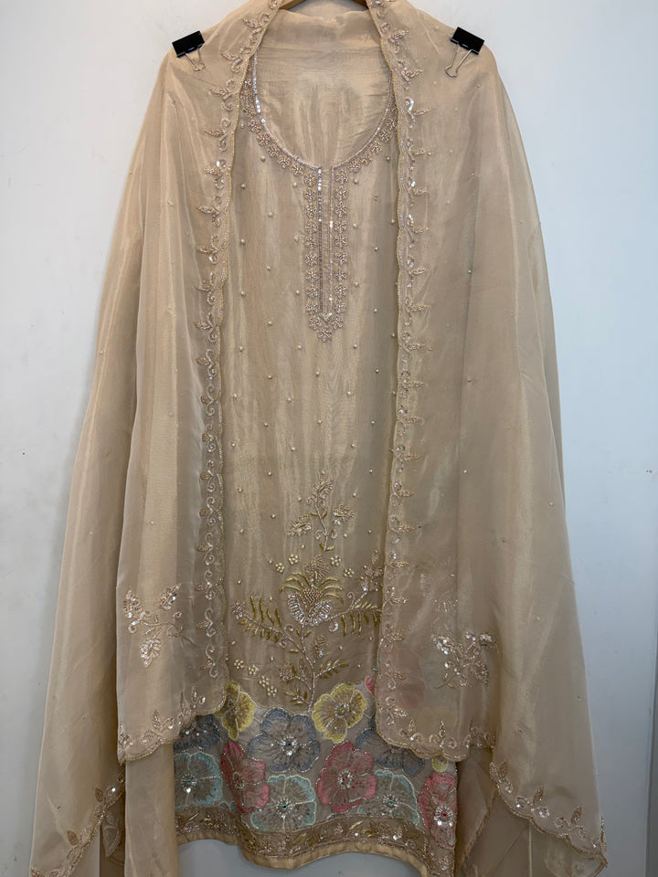 Zehvara – Tissue Pearl Dabka Suit
