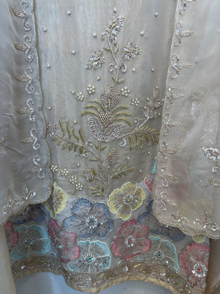 Zehvara – Tissue Pearl Dabka Suit