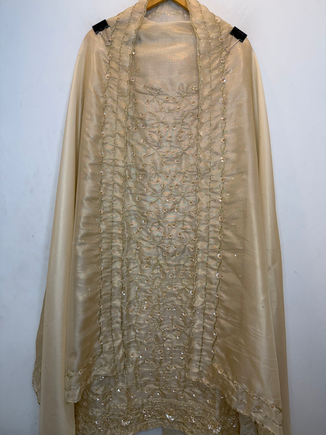 Zivana – Tissue Shimmer Cutdana Suit