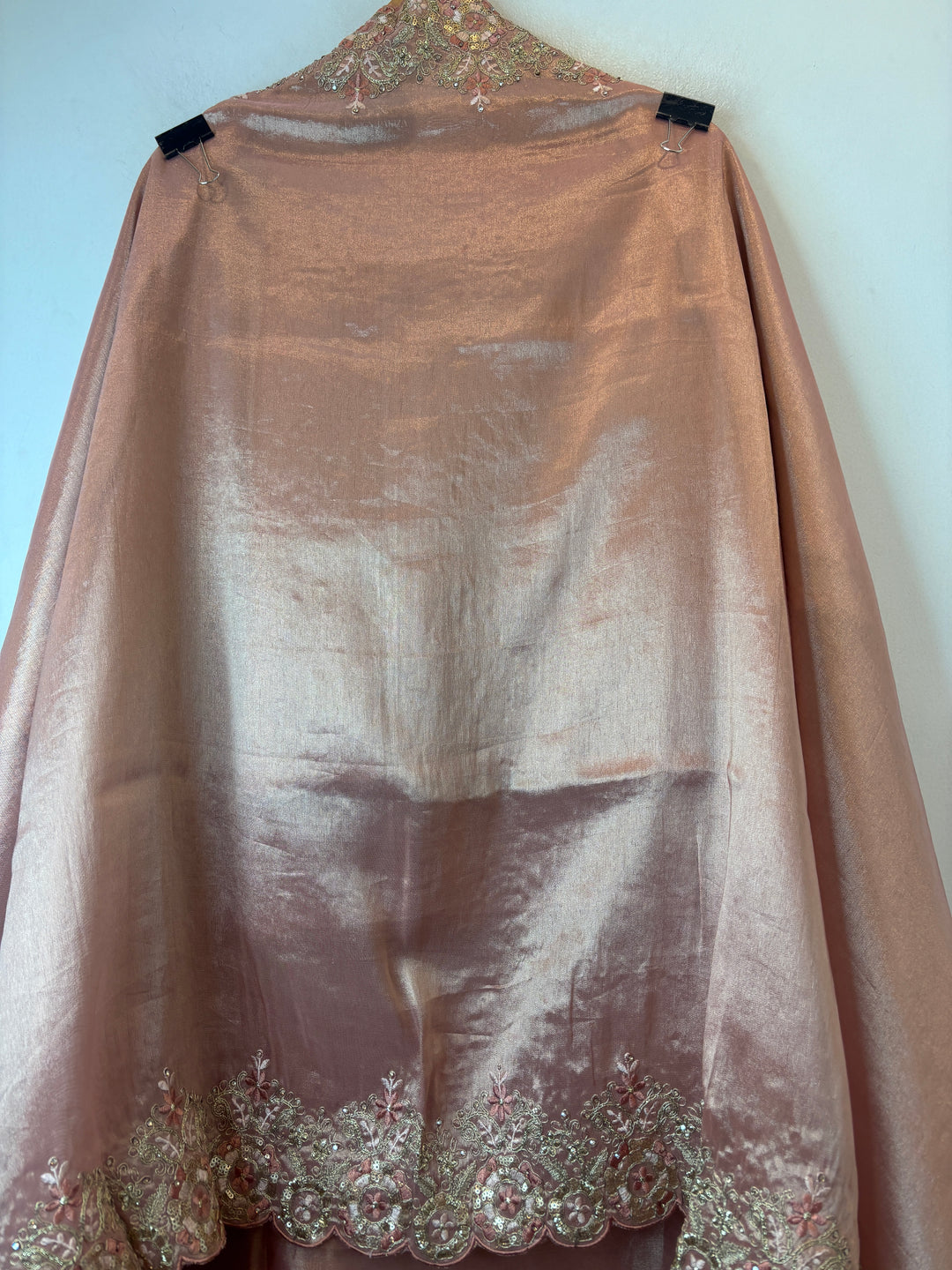 Mahira – Tissue Pearl &amp; Dori Handwork Suit DBPJ2
