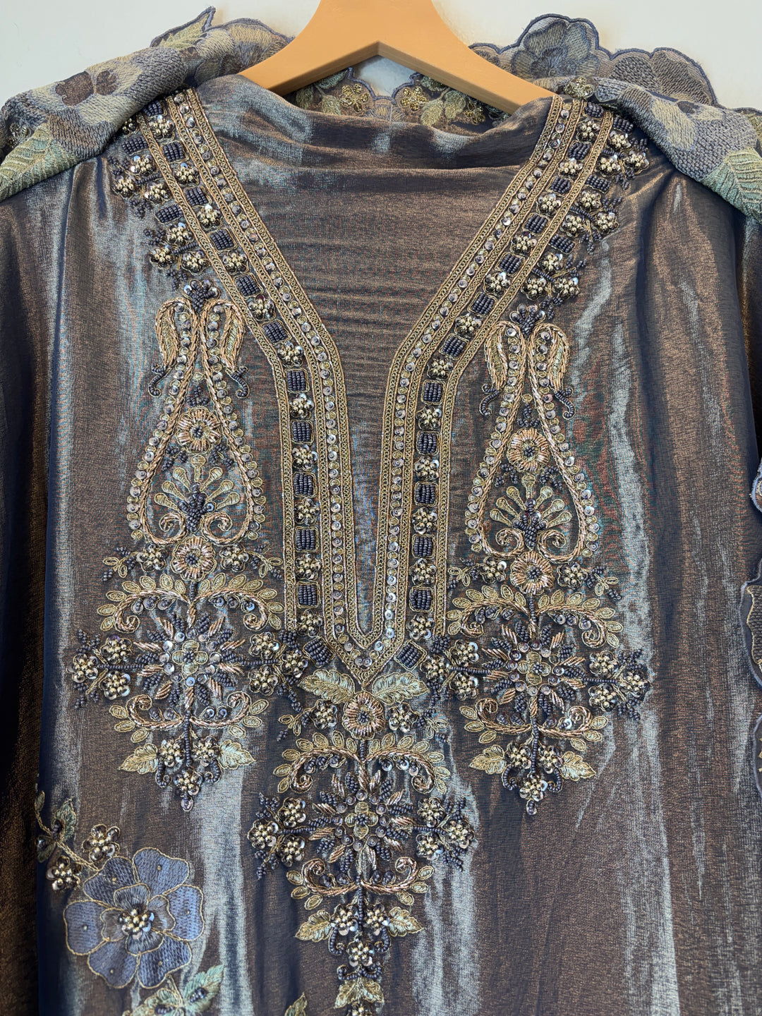 Zohra – Tissue Embroidered Handwork Suit DK2