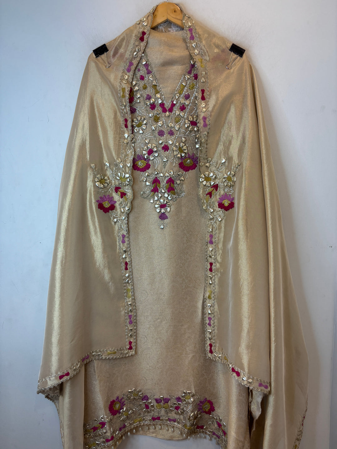 Aaliya – Tissue Brocade Zari Embroidered Suit DBPO202