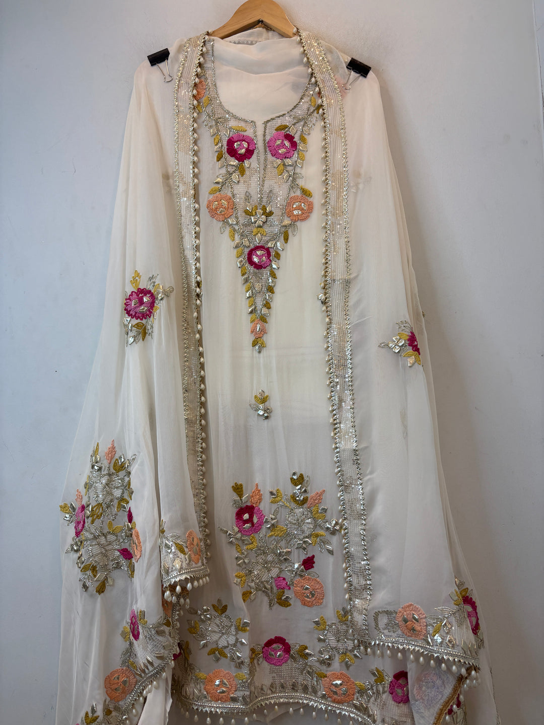 Afsana – Organza Zari Gotta Embellished Suit B20003