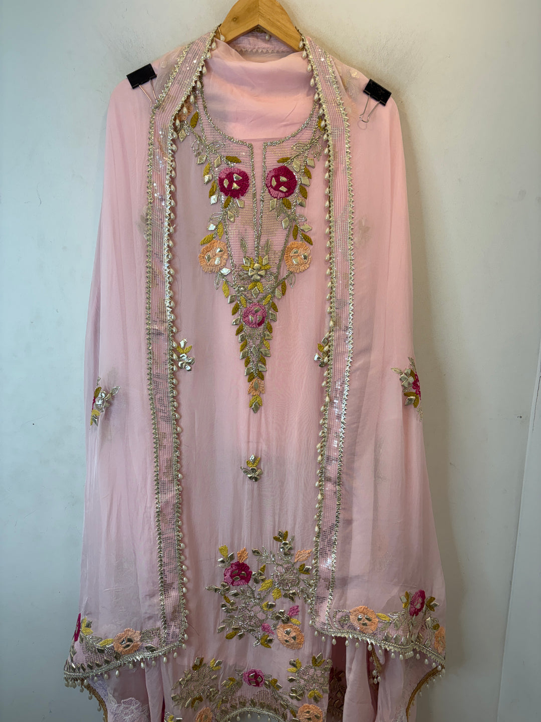 Afsana – Organza Zari Gotta Embellished Suit B20002