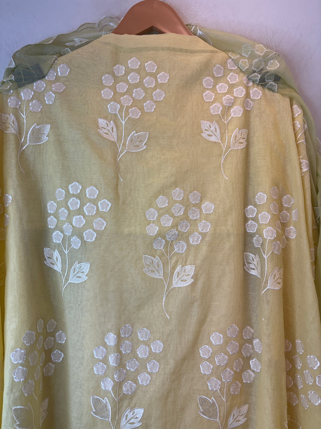 Zivara – Yellow Mul Chanderi Ombre Appliqué Work Unstitched Suit