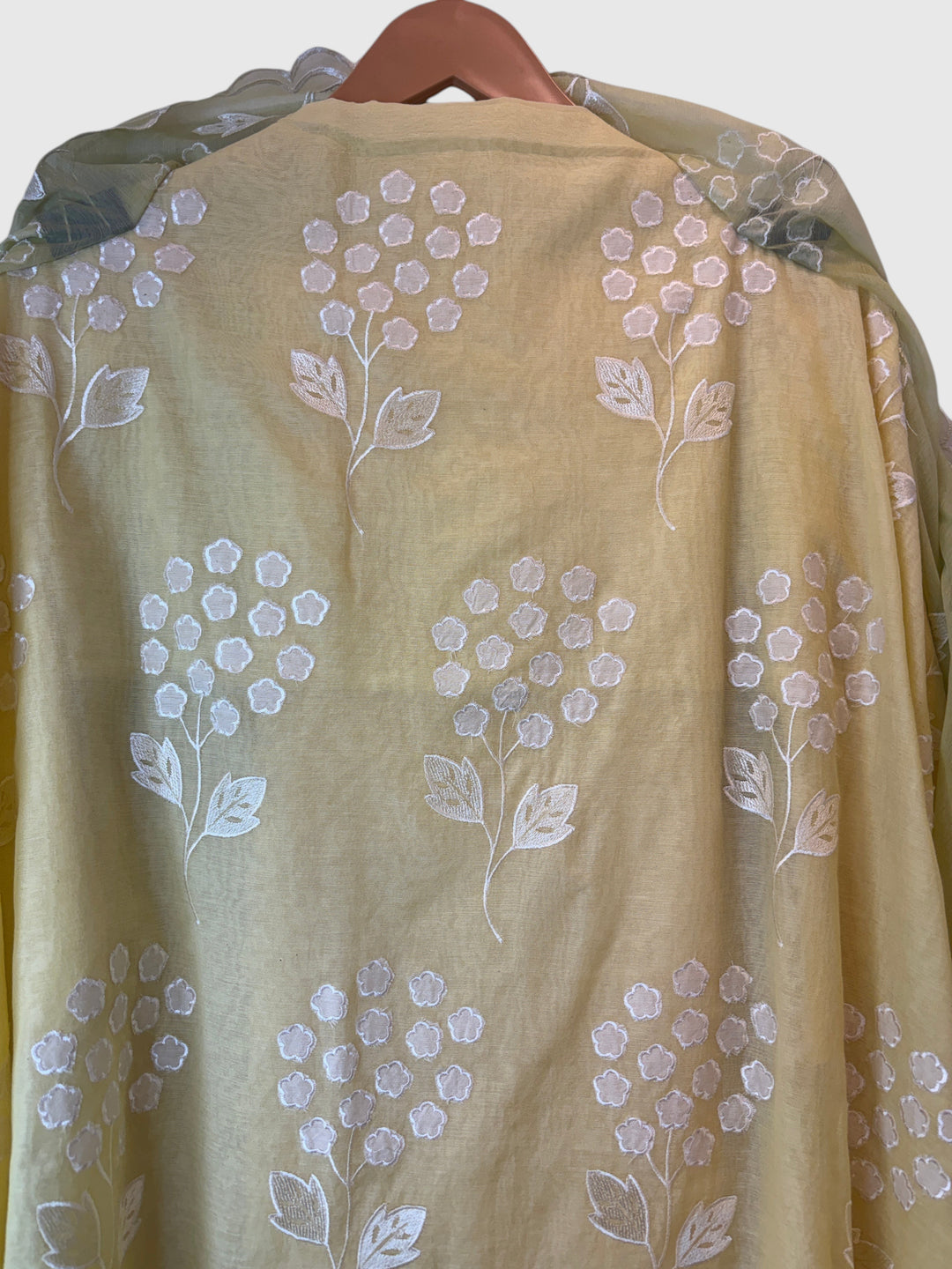 Zivara – Yellow Mul Chanderi Ombre Appliqué Work Unstitched Suit