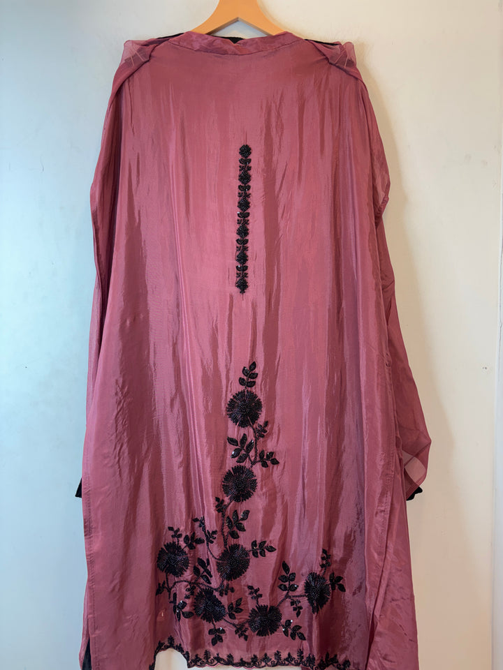 Aaira – Silk Organza Handwork Suit DBPN91002