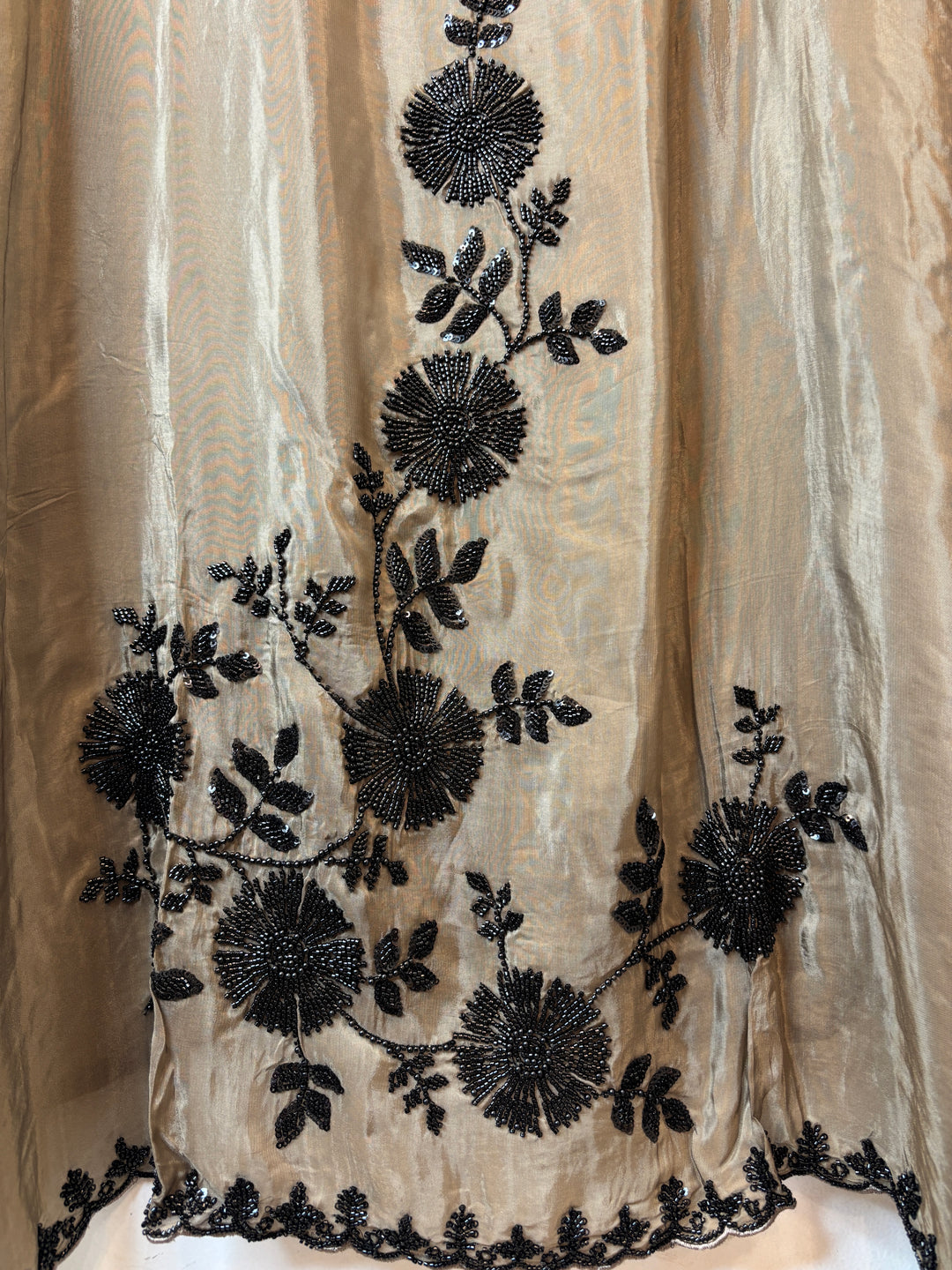 Aaira – Silk Organza Handwork Suit DBPN91004