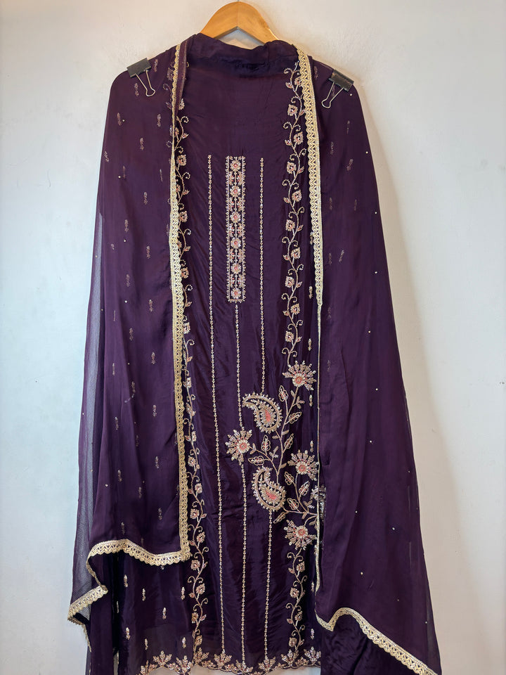 Aaira – Silk Organza Handwork Suit DBPF802
