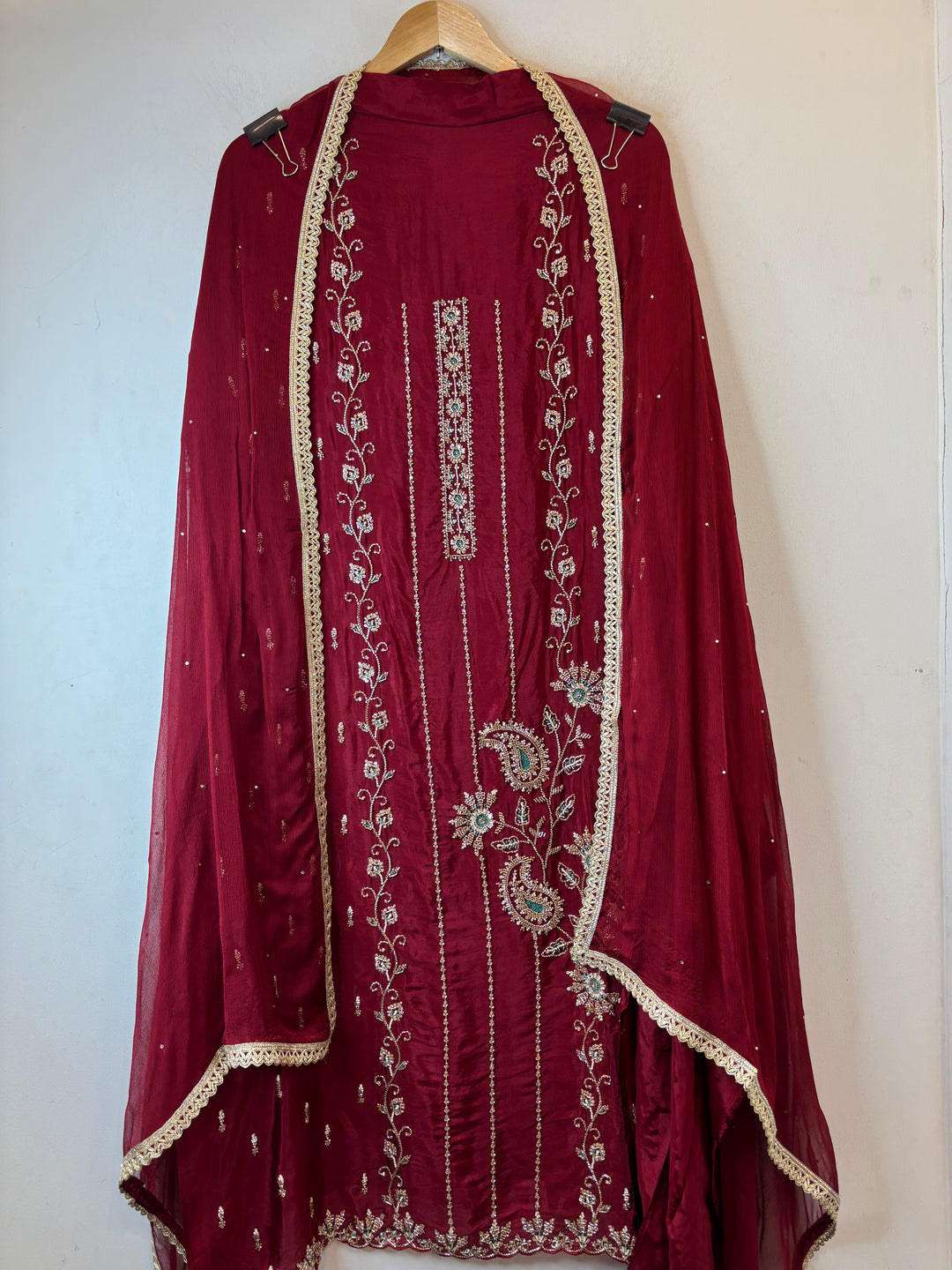 Aaira – Silk Organza Handwork Suit DBPF803