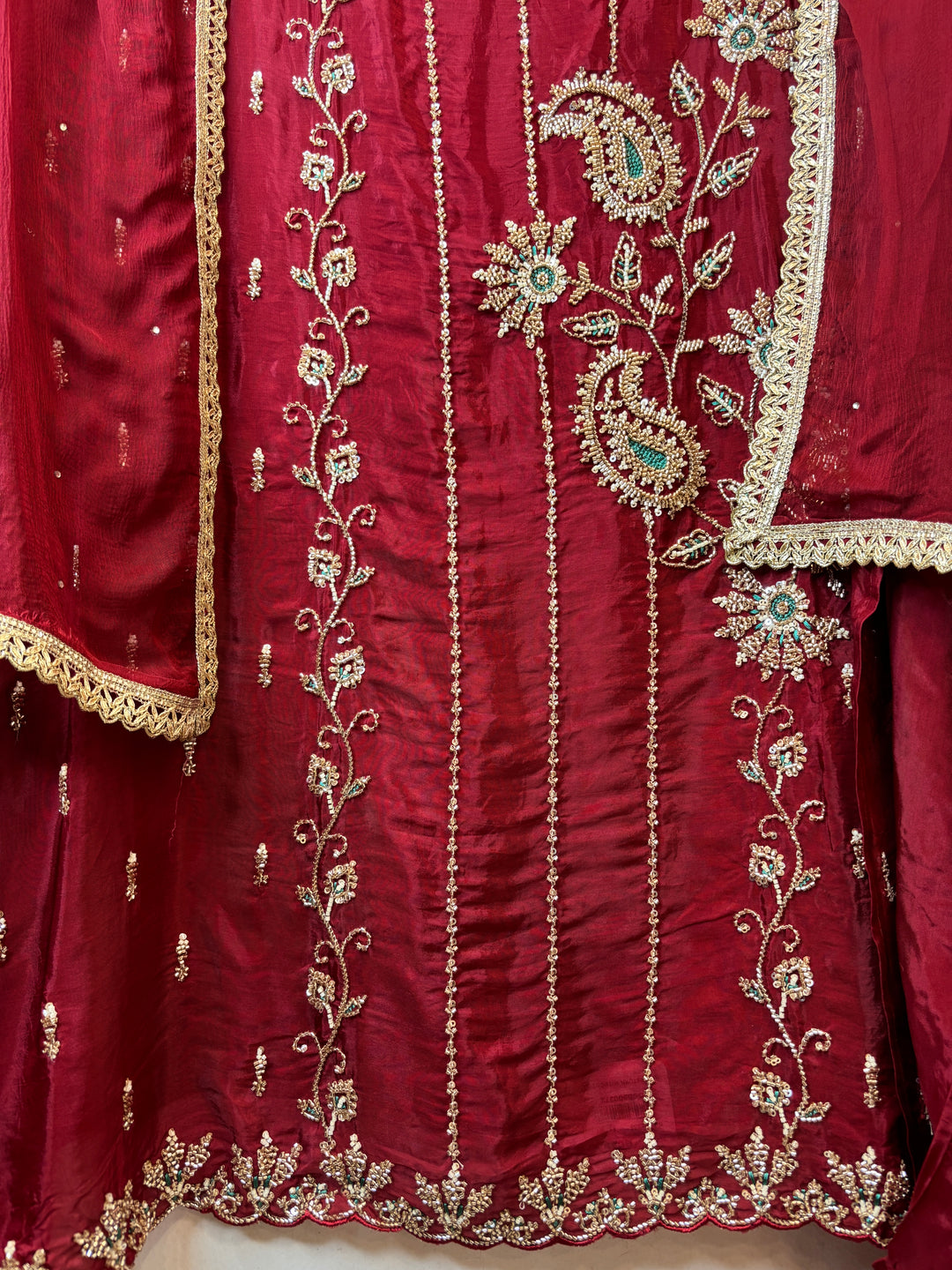 Aaira – Silk Organza Handwork Suit DBPF803