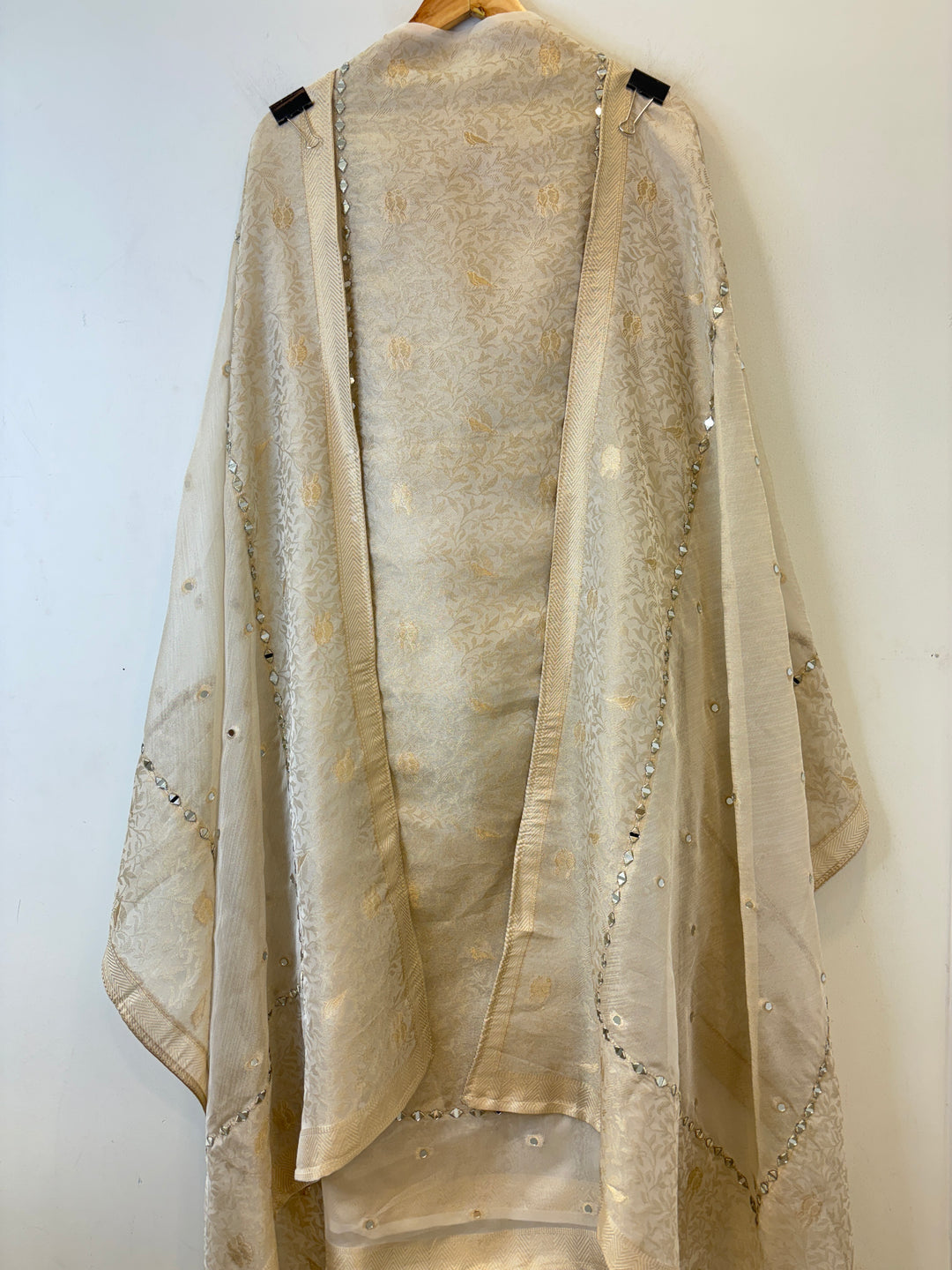 Zeenat – Banarasi Tissue Organza Suit