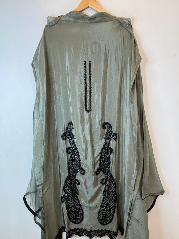 Aaira – Silk Organza Handwork Suit DBPY904