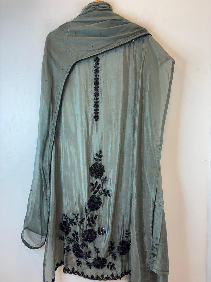 Aaira – Silk Organza Handwork Suit DBPN91003