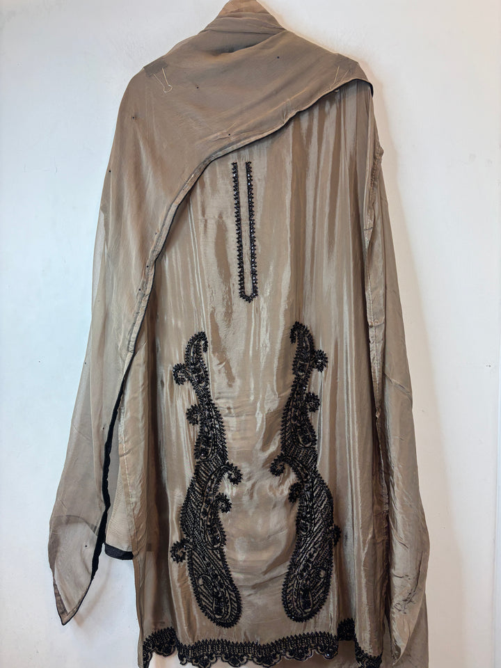 Aaira – Silk Organza Handwork Suit DBPY903