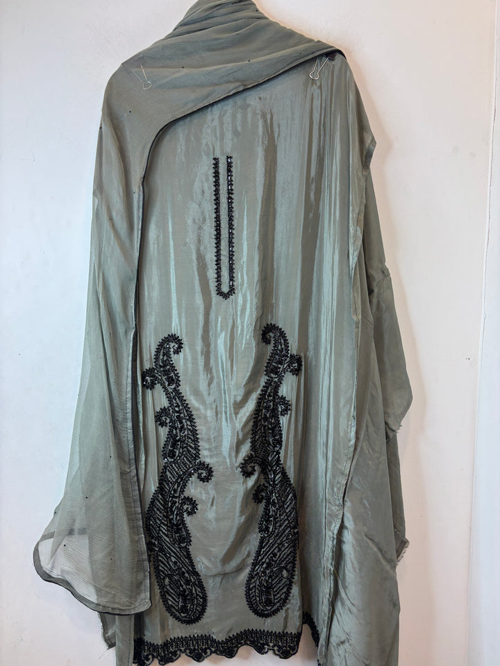 Aaira – Silk Organza Handwork Suit DBPY904