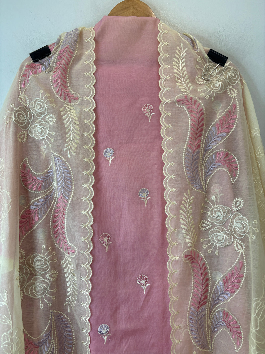 Meher – Mul Chanderi Ombre Appliqué Suit DBPDD05