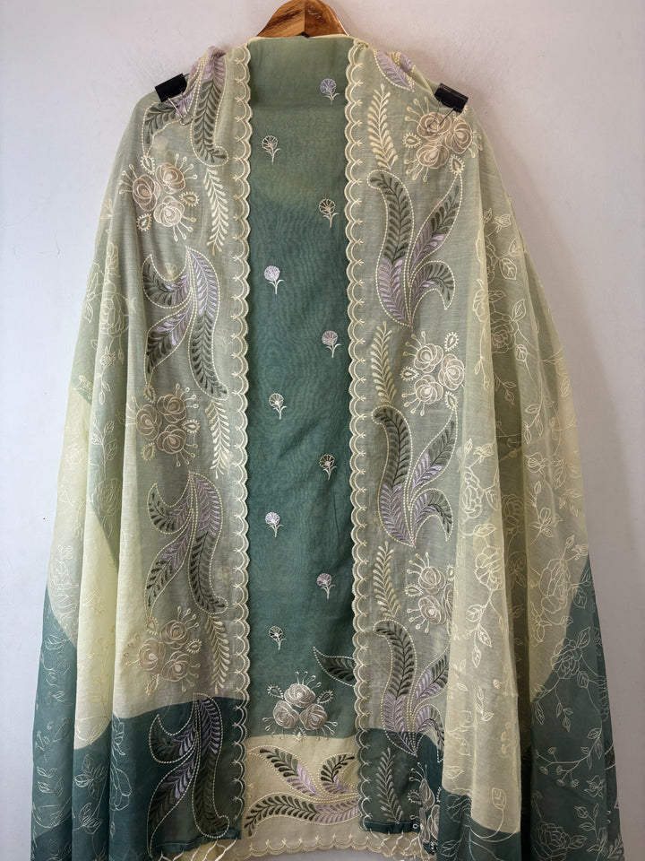 Meher – Mul Chanderi Ombre Appliqué Suit DBPDD04