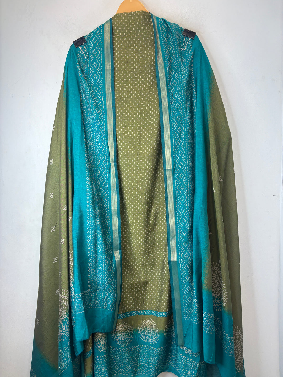 Mahira – Blue Maheshwari Ombre Bandhani Printed Suit